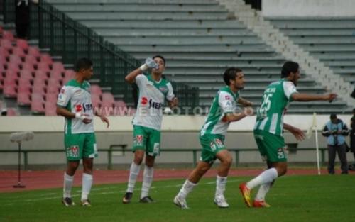 الحاج حنات يودع لاعبي الرجاء