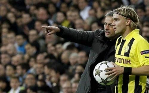 ماذا قال مورينيو للألماني شميلزر ؟ 