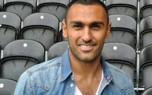 رسميا: المحمدي يوقع لهال سيتي