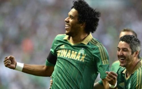 سانت اتيان يتأهل إلى الدور الفاصل في الدوري الأوروبي