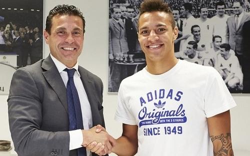 رسمياً: فالنسيا يستعير مهاجم بنفيكا