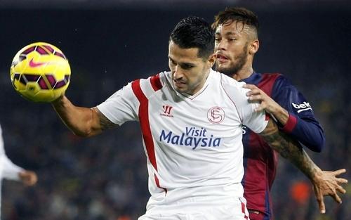 فيتولو: ميسي لاعب من كوكب أخر