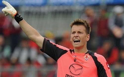 روما يجد بديل دي سانتيس في فيورنتينا