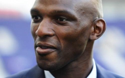 لاعب النادي البارسي ينتقد إثنين من زملائه