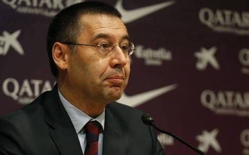 رئيس برشلونة : ميسي سعيد في النادي