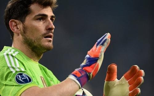 كاسياس : سعداء بعودة خاميس 