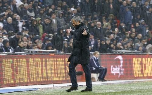 مورينهو يكشف تشكيلة أحلامه للاعبين الذين دربهم