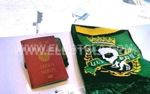 مشجع رجاوي قدم من اليابان لتونس لمتابعة لقاء فريقه أمام النجم