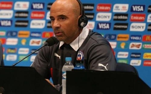 مدرب الشيلي يرفض ترشيح منتخبه للتأهل على حساب البيرو