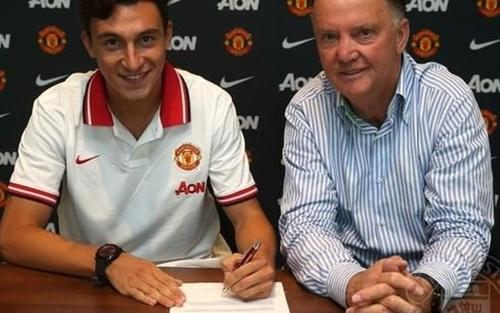 رسمياً: دارميان إلى مانشستر يونايتد