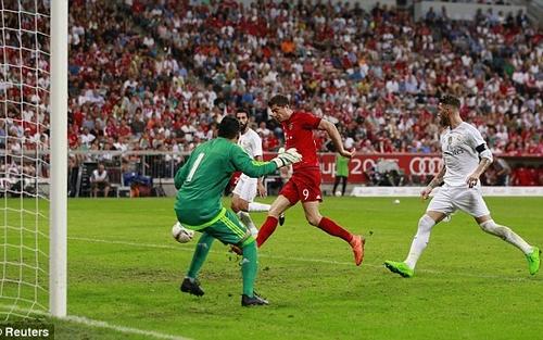 وكيل ليفا يعبِّد الطريق لبرشلونة وريال مدريد