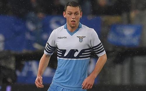 مدافع لاتسيو لن يتمكن من المشاركة أمام ساسولو