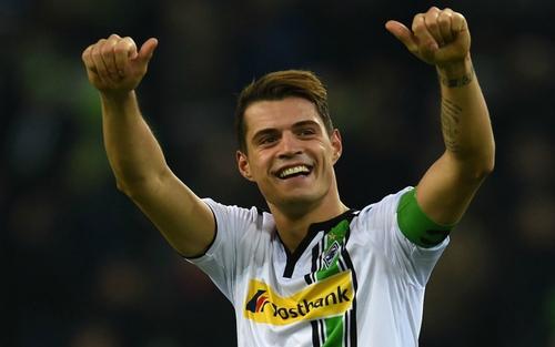 نجم مونشنجلادباخ مطلوب في "البريميرليج"