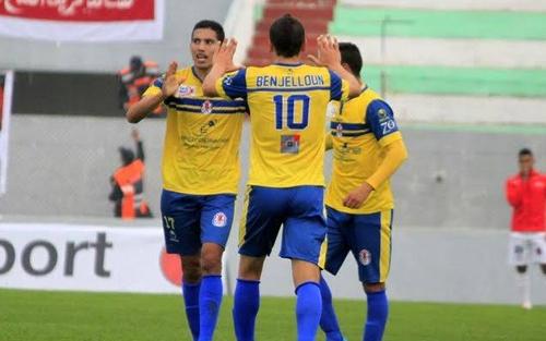 الفتح يتجاوز الحسنية ويلحق بالوداد في القمة