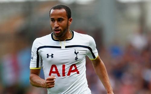 نيوكاسل يُعلن تعاقده مع جناح توتنهام