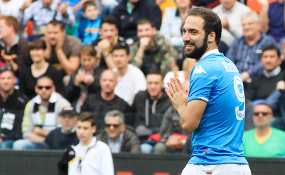 هيغوايين اقترب من التوقيع لليوفونتوس