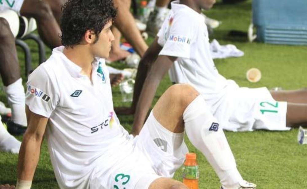 الفهمي يودع زملائه بالأهلي قبل التوجه للوحدة 