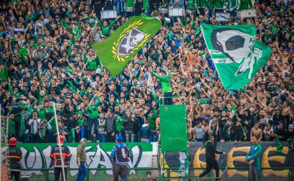 إلترا"درب سلطان" تتحدى قرار المنع و تعلن عودتها للمدرجات في مرحلة الإياب