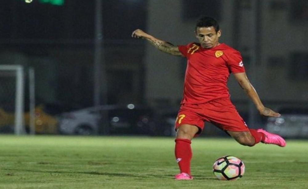 عقوبات وغرامات مالية على الاحتراف والسبب !