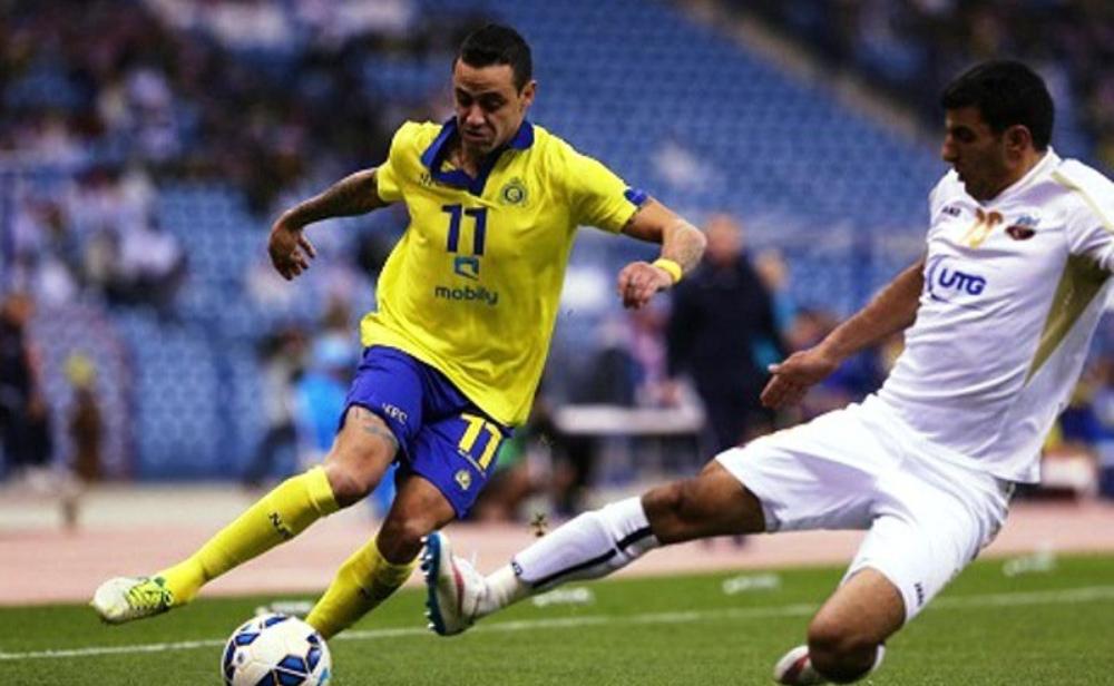 جماهير النصر تناصر لاعب الفريق  السابق على إدارة فريقها