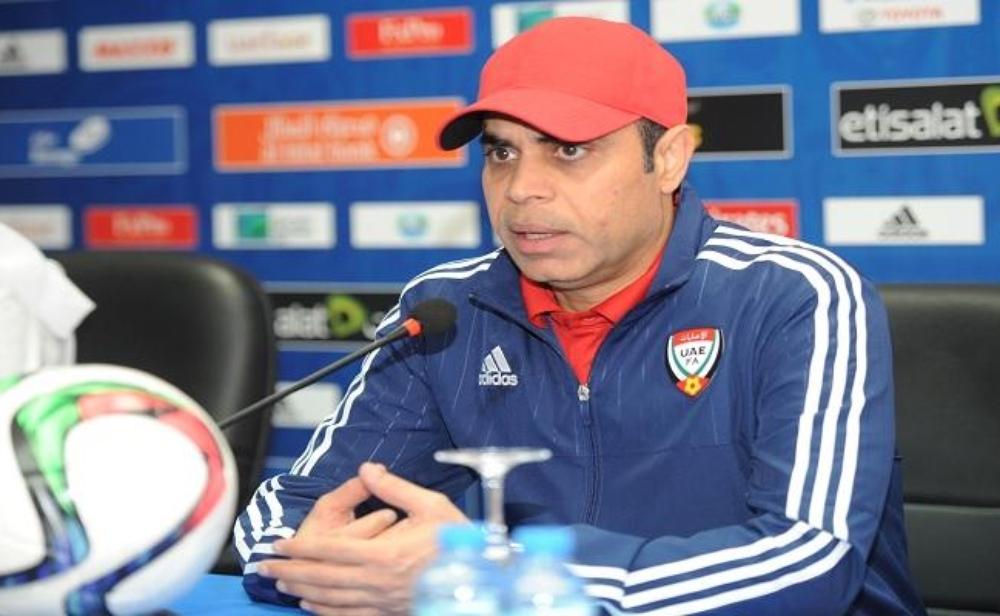 مهدي علي يستقيل من تدريب منتخب الإمارات