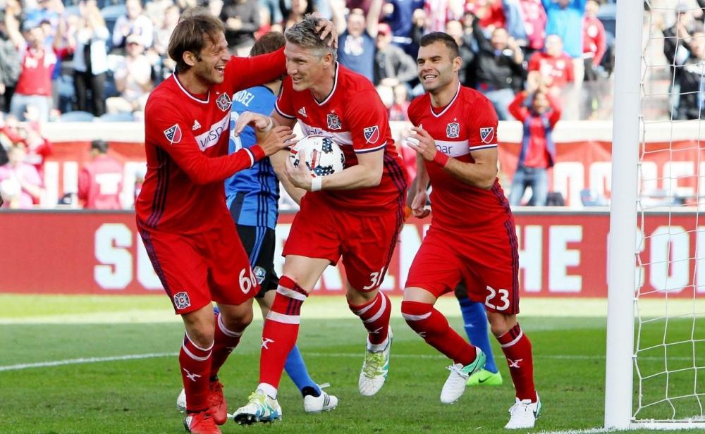 شفاينشتايجر يسجل في بدايته بالدوري الأمريكي