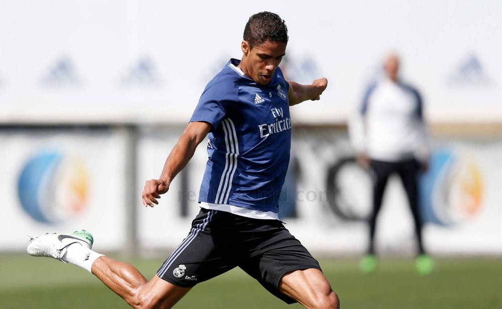 فاران عاد للتداريب وجاهز لمواجهة ديبورتيفو لاكورونيا