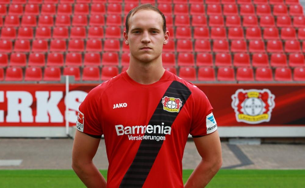 باير ليفركوزن يجدد تعاقده مع حارسه الثاني