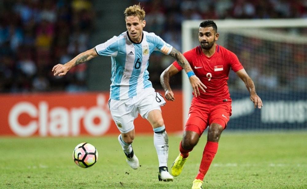 وكيل الأرجنتيني بيليا في مفاوضات مع ميلان