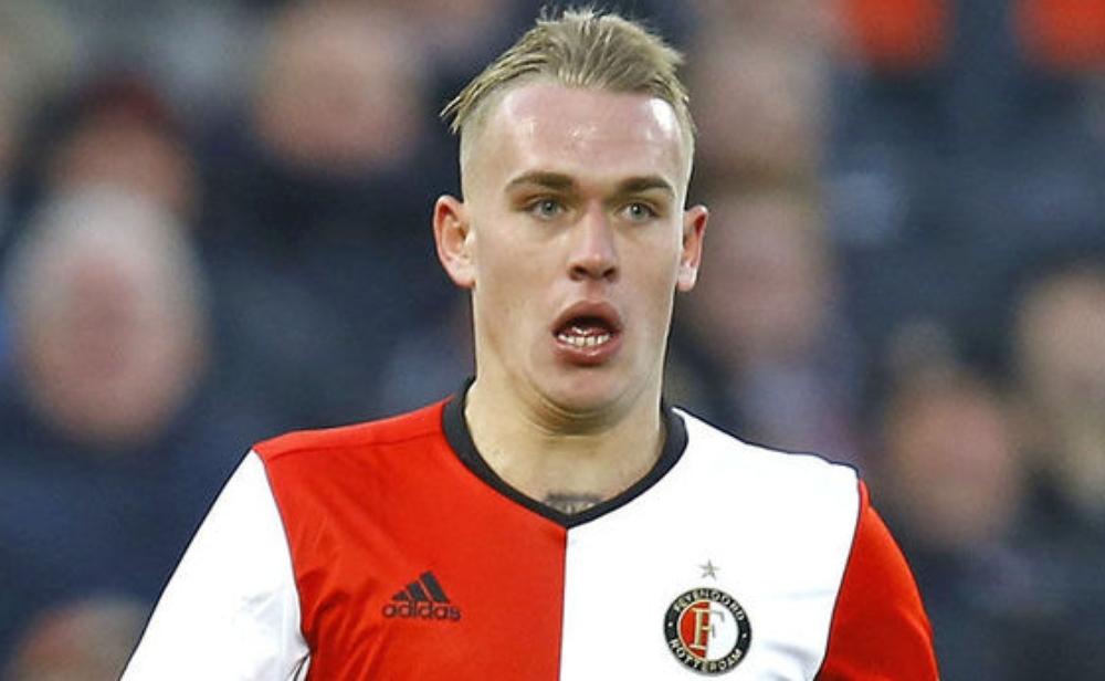 روما يعلن عن اقترابه من التعاقد مع مدافع هولندي