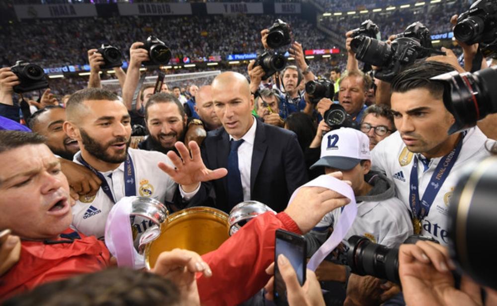 زيدان يستعد لمجالسة كافة لاعبي ريال مدريد