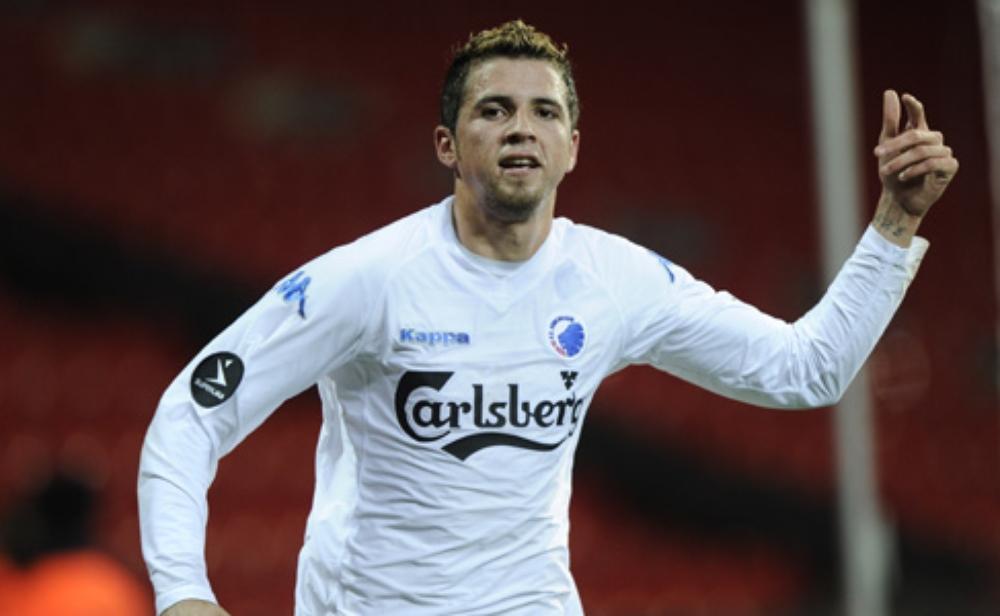 الأهلي يقترب من التعاقد مع البرازيلي كلاوديمير دي سوزا