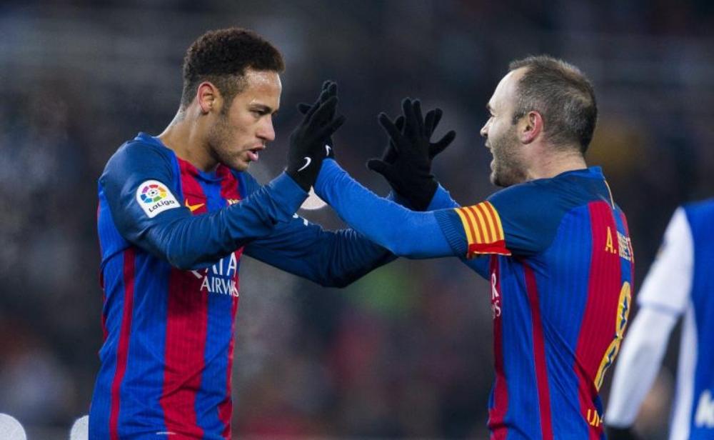 إنييستا: "نيمار سيتخذ القرار بمفرده"