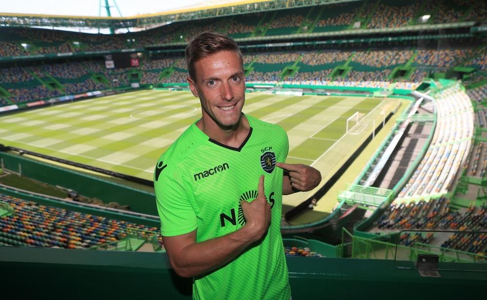 رسمياً: سبورتينج لشبونة يتعاقد مع حارس جانجون