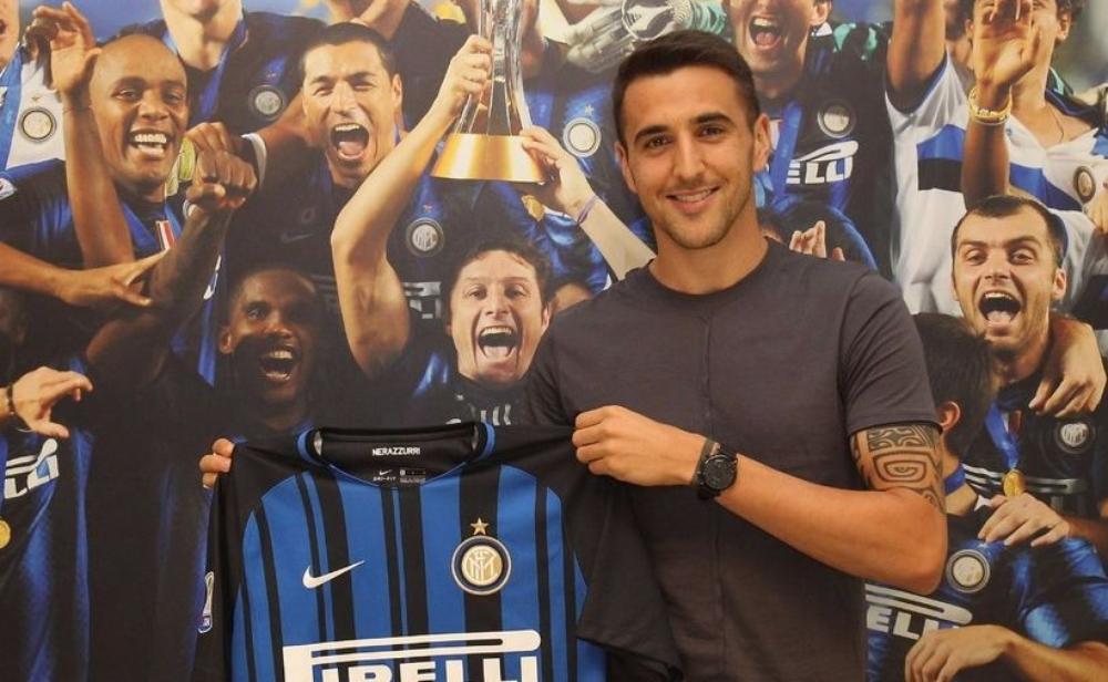 رسميا: إنتر ميلان يضم الأوروغوياني فيسينو