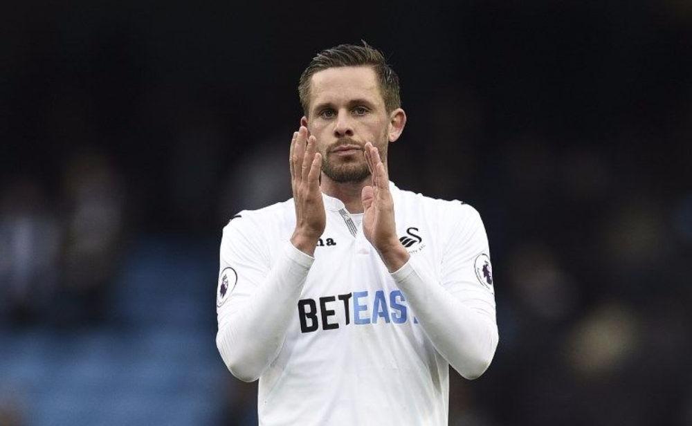 إيفرتون يضم سيغوردسون بصفقة تاريخية