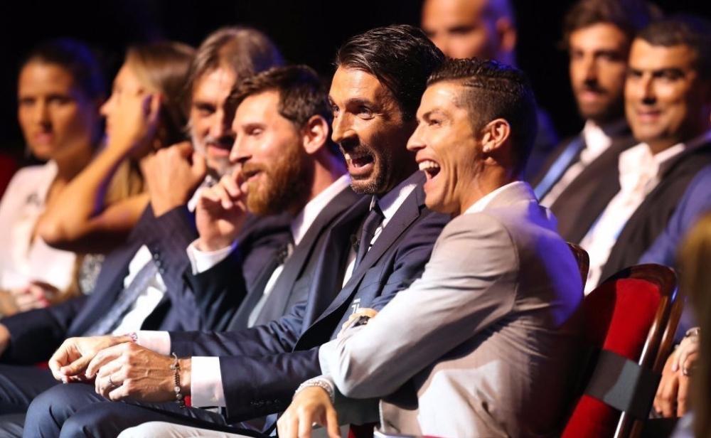 رونالدو يمازح "العجوز" ويرى نفسه محظوظاً في ريال مدريد