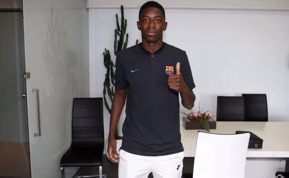 صور | عثمان ديمبلي يحط رحاله في برشلونة