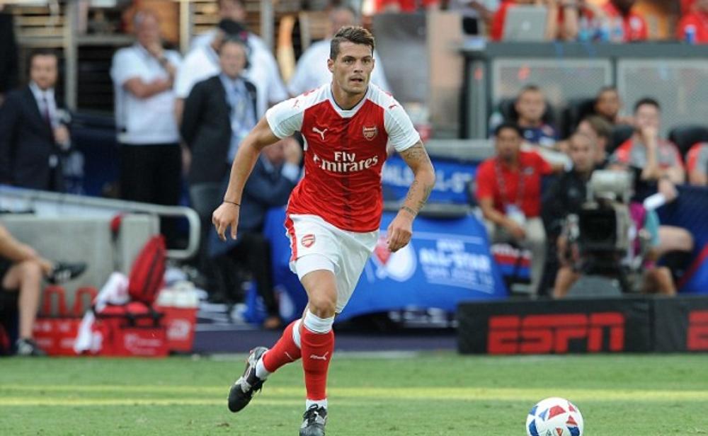 غرانيت تشاكا أفضل لاعب سويسري لعام 2017