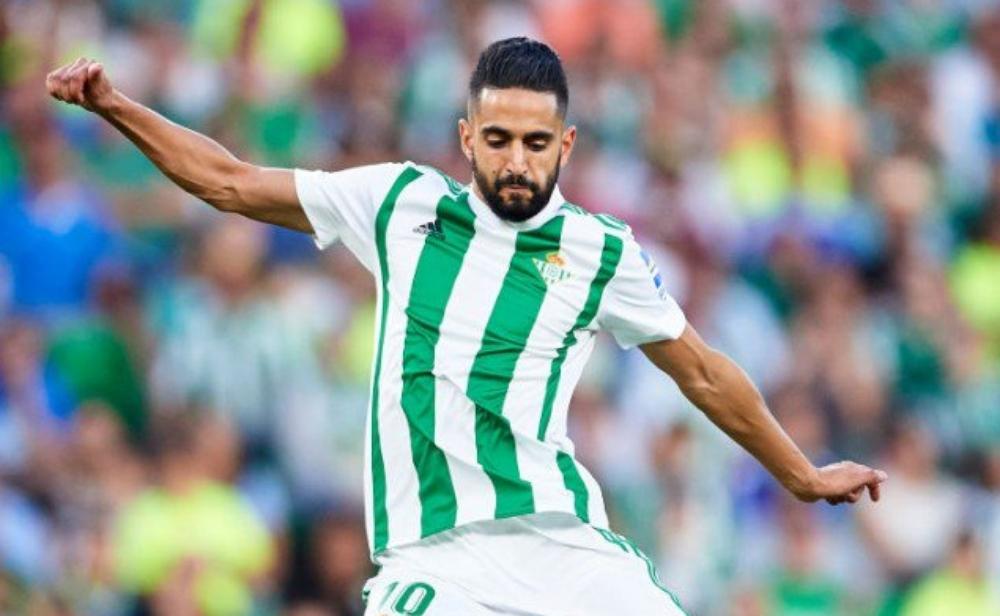 الجزائري بودبوز يغيب عن تدريبات فريقه ريال بيتيس