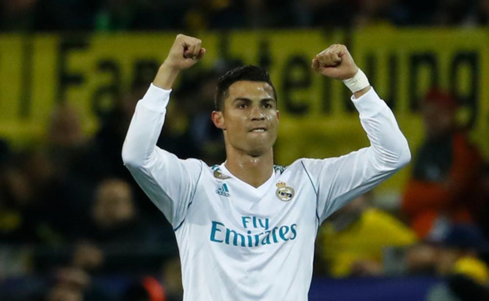 كريستيانو رونالدو يتصدر غلاف لعبة "فيفا 2018"