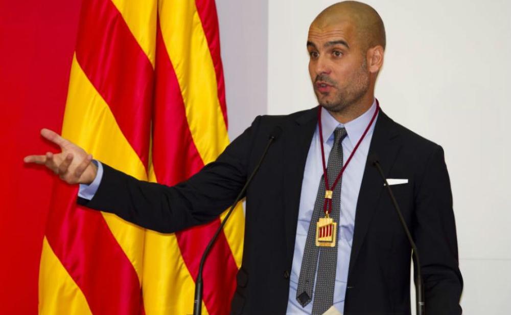 جوارديولا يؤيد بيكيه في استفتاء إقليم كتلونيا