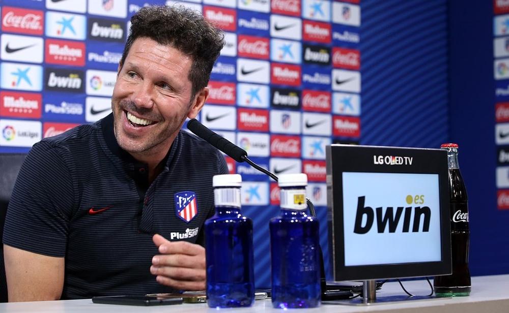 سيميوني: ميسي أثبت لمن لا يؤمنون به أنه الأفضل في العالم