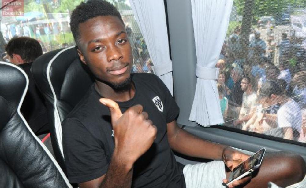 زميل حمزة منديل يضرب موعدا مع المغاربة