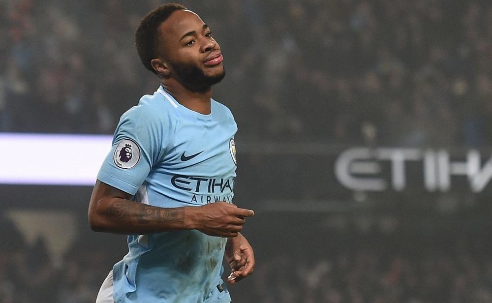 ستيرلينغ يتعرض لهجوم عنصري قبل مباراة توتنهام