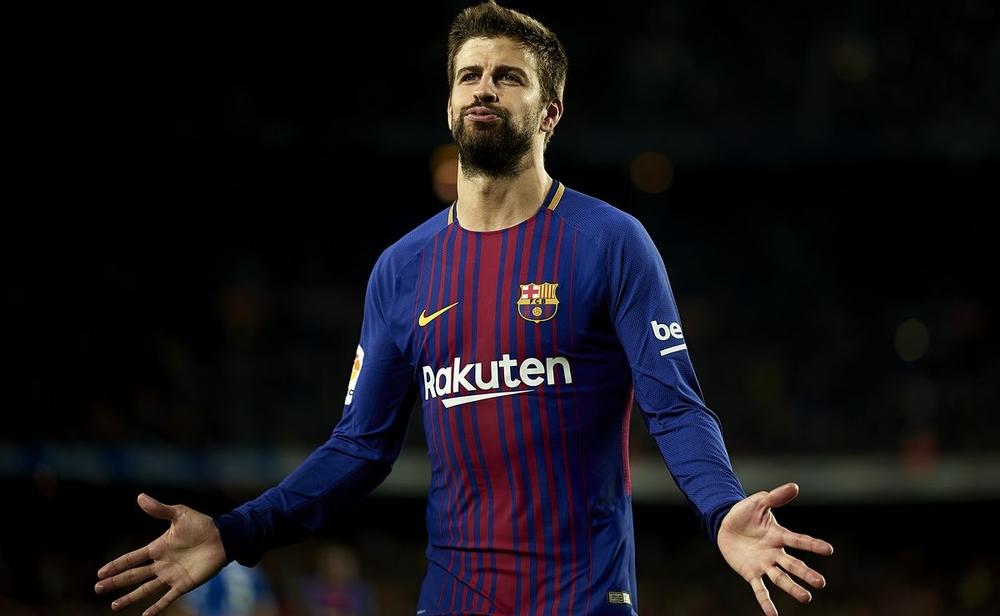 رسمياً: برشلونة يُجدد عقد بيكيه.. ويرفع شرط الجزائي إلى نصف مليار!