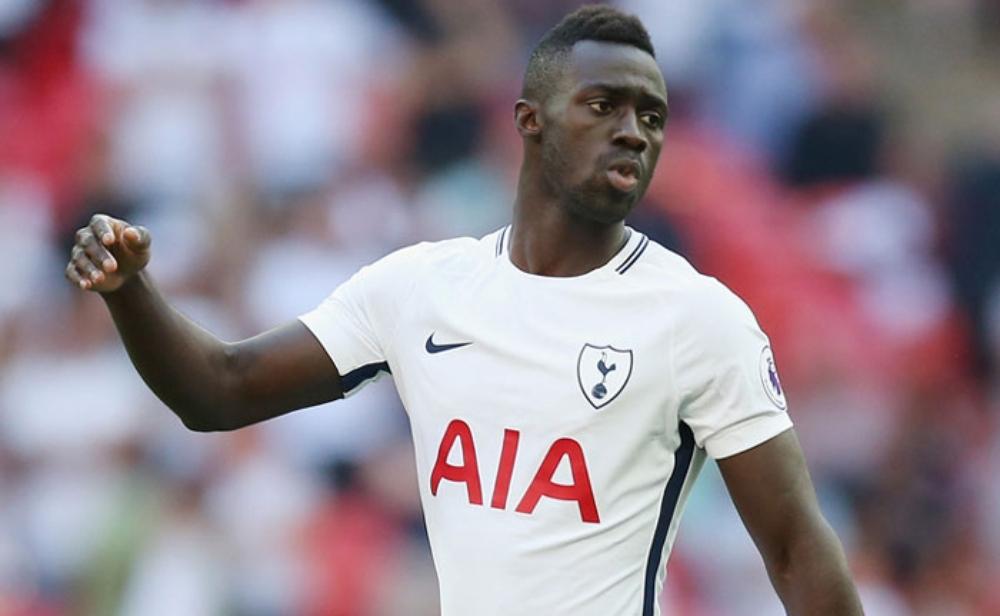 مدافع توتنهام: "كان هناك عرض من برشلونة على الطاولة"