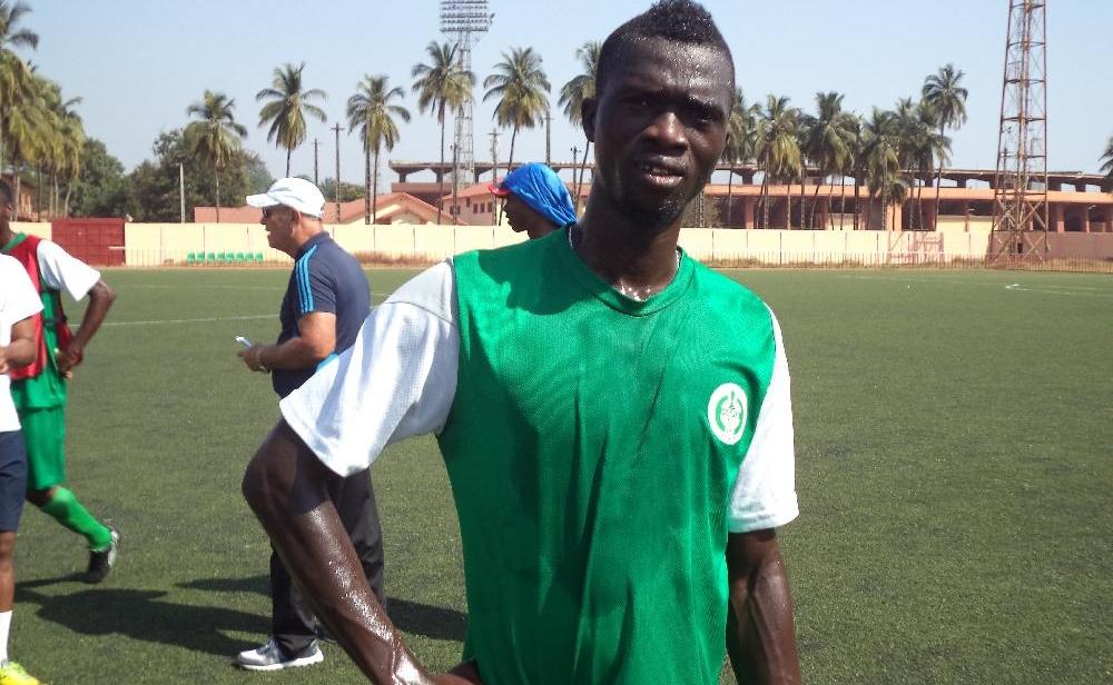 الكوكب المراكشي يعير مهاجمه النايجري الى المولودية الوجدية