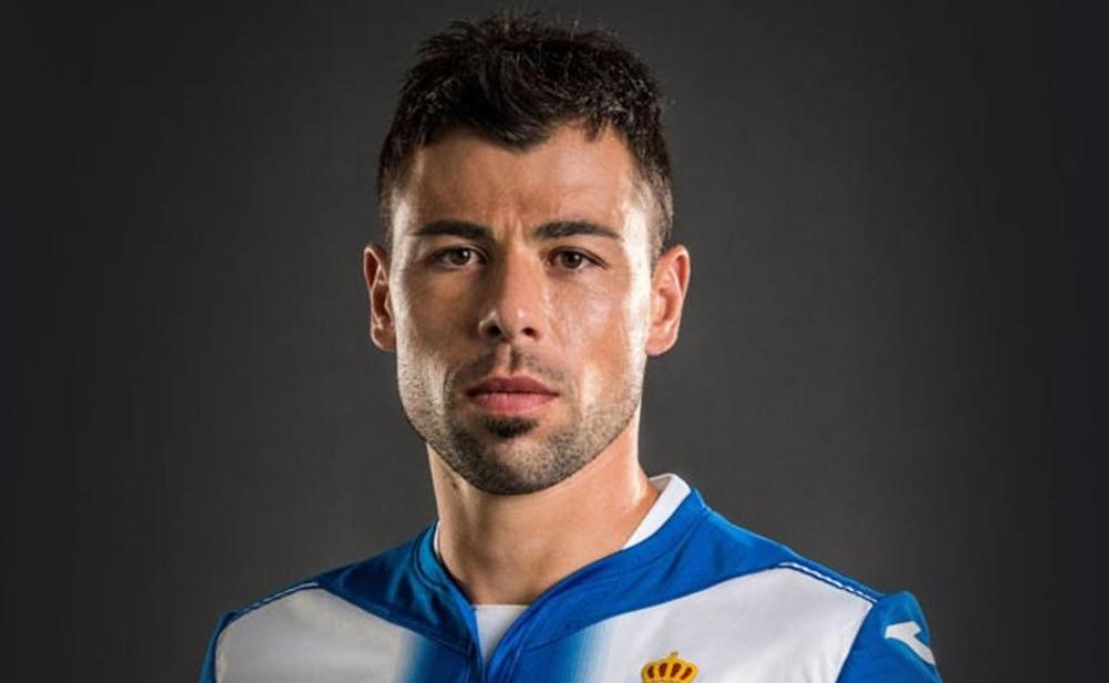رسمياً: فياريال يحصل على توقيع لاعب وسط إسبانيول