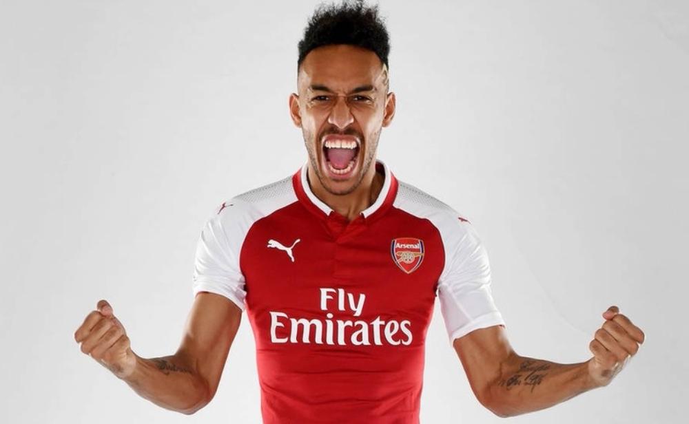 رسميا: أرسنال يظفر بخدمات الغابوني أوباميانغ